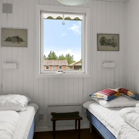 Fiallar - 3-2km From The Sea By Interhome * Kongsmark