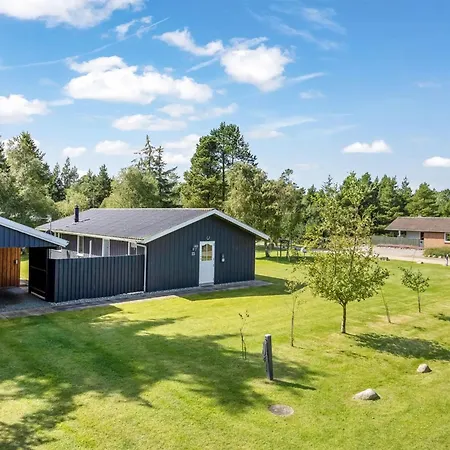 Fiallar - 3-2km From The Sea By Interhome Kongsmark