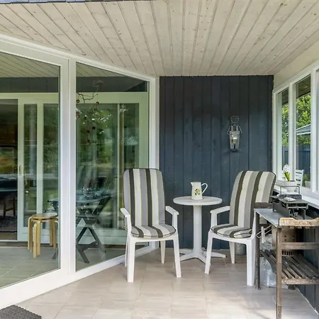 Fiallar - 3-2km From The Sea By Interhome Feriehus